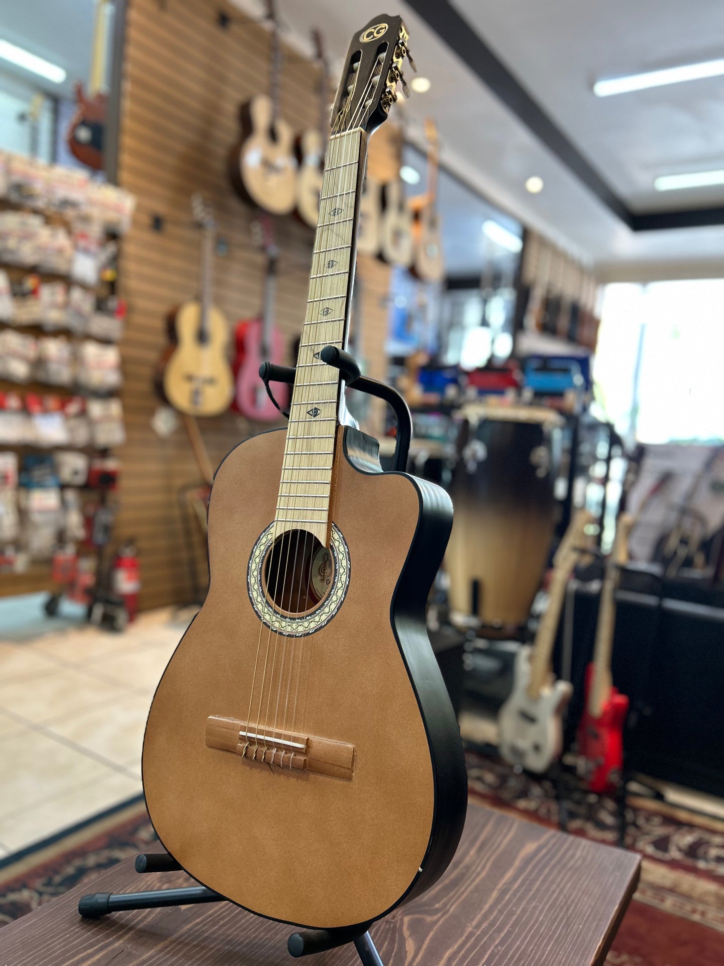 GUITARRA CURVA PALMA CLASICA CG N
