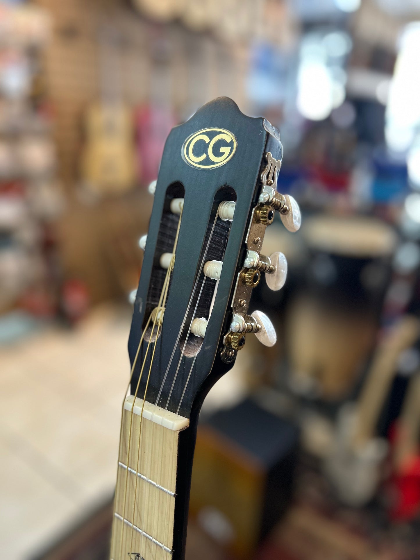 GUITARRA CURVA PALMA CLASICA CG N