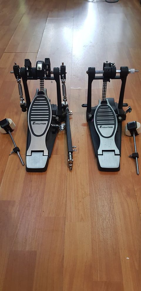 PEDAL PARA BOMBO DOBLE EVOLUTION P-6A N