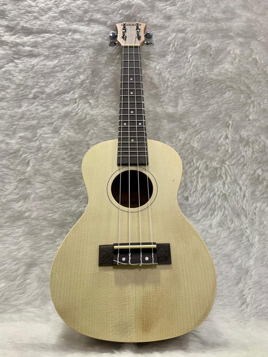 UKULELE CONCIERTO ROCKSTAR CON ACCESORIO