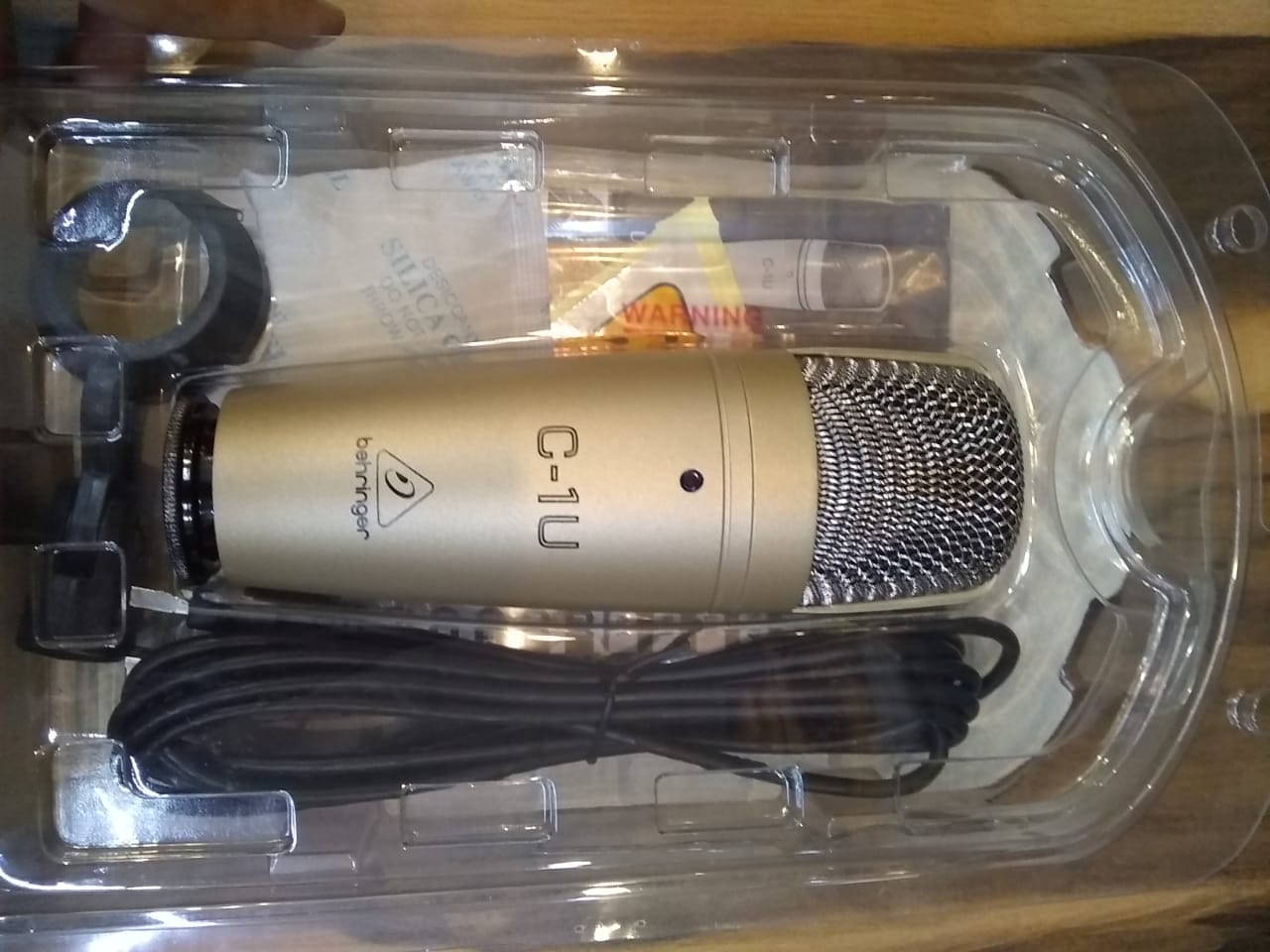MICROFONO USB PARA ESTUDIO BEHRINGER MOD: C-1U