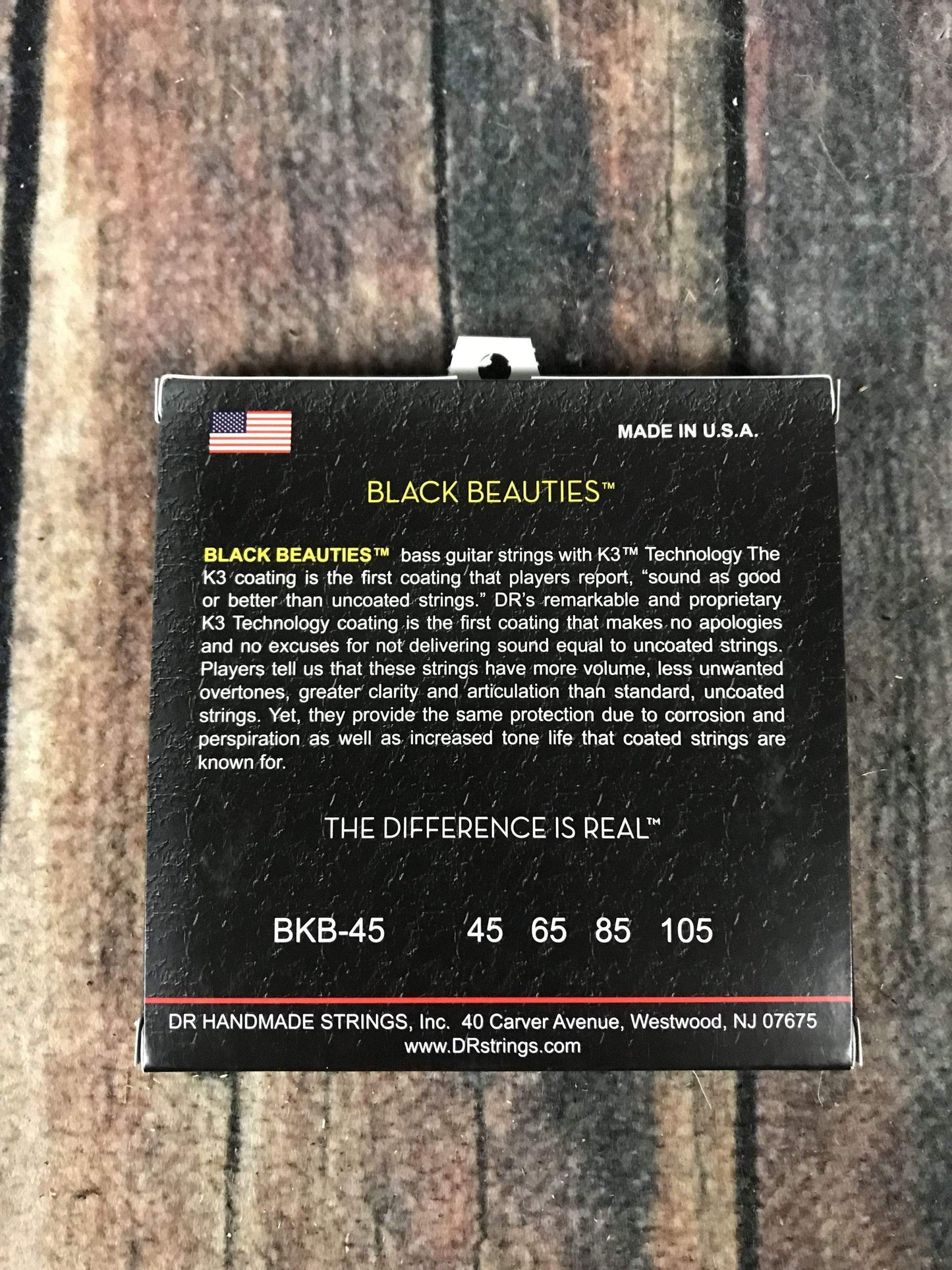 JUEGO DE CUERDAS DR PARA BAJO ELÉCTRICO 4 CDAS BLACK BEAUTIES NEGRAS BKB-45