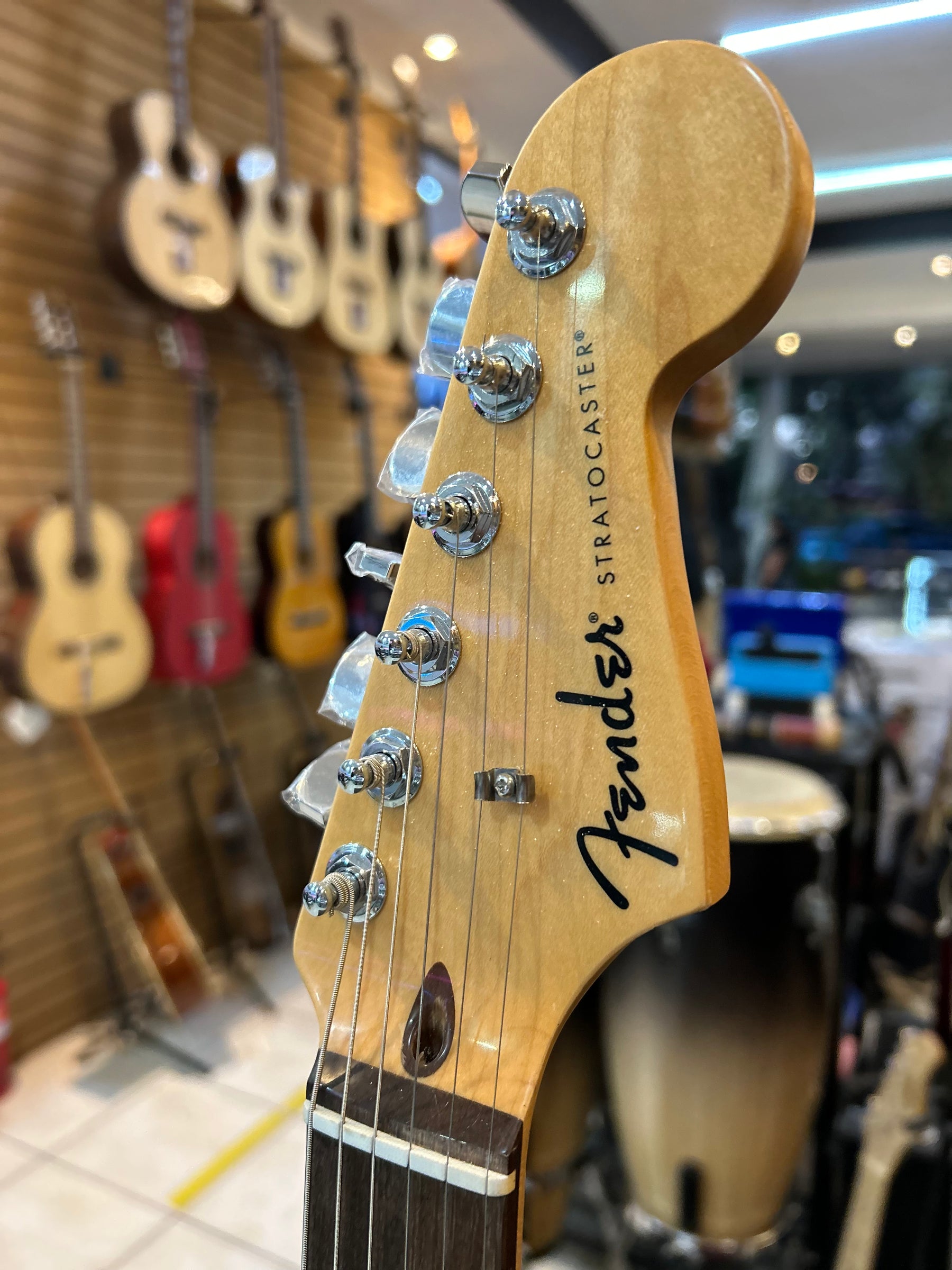 Guitarra Electrica Fender Stratocaster Candy Cola 0266220571 M