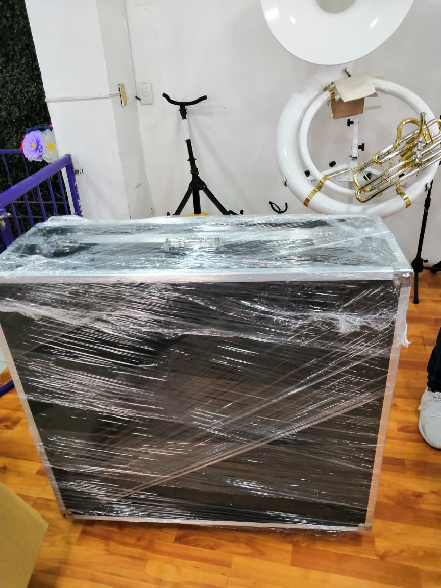 TUBA SOUSAFON LAQUEADA 26" PABELLON SILVERTONE CON ESTUCHE | SLSS001 N