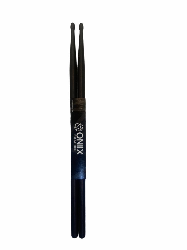 PAR DE BAQUETAS ONIIX COLOR NEGRO PUNTA MADERA MOD 5A N