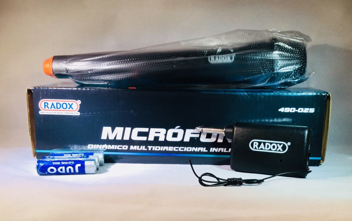 MICROFONO DINAMICO MULTIDIRECCIONAL INALAMBRICO MARCA RADOX MOD: 490-025 N